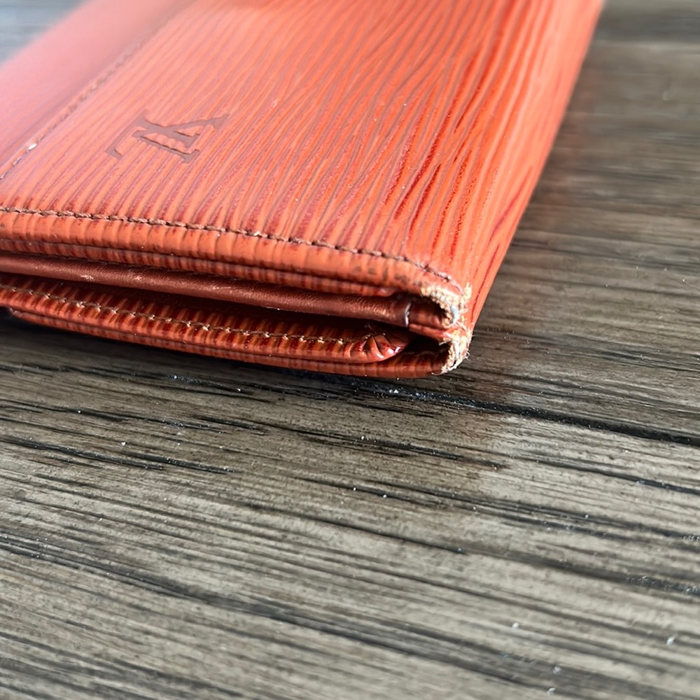 LV Cognac Epi Dual Snap Wallet - Picture 6 of 16